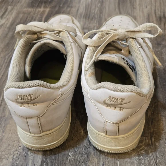 Nike Air Force 1 Men's Cream Sneakers - Picture 4 of 6